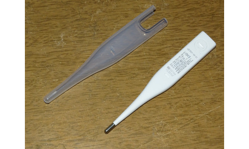 Термометр электронный медицинский OMRON Eco Temp Basic MC-246-RU
