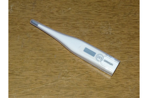 Термометр электронный медицинский OMRON Eco Temp Basic MC-246-RU