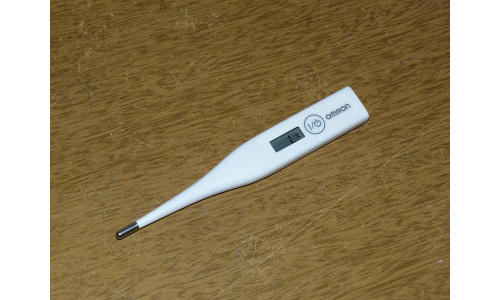 Термометр электронный медицинский OMRON Eco Temp Basic MC-246-RU