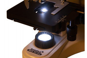 Микроскоп цифровой Levenhuk MED D10T LCD, тринокулярный